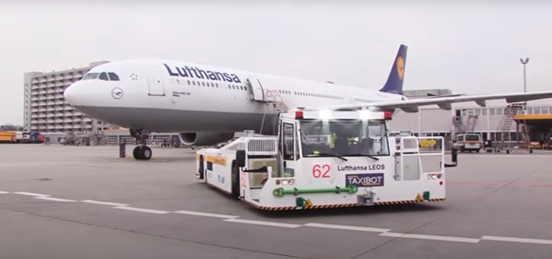 TaxiBot in Frankfurt