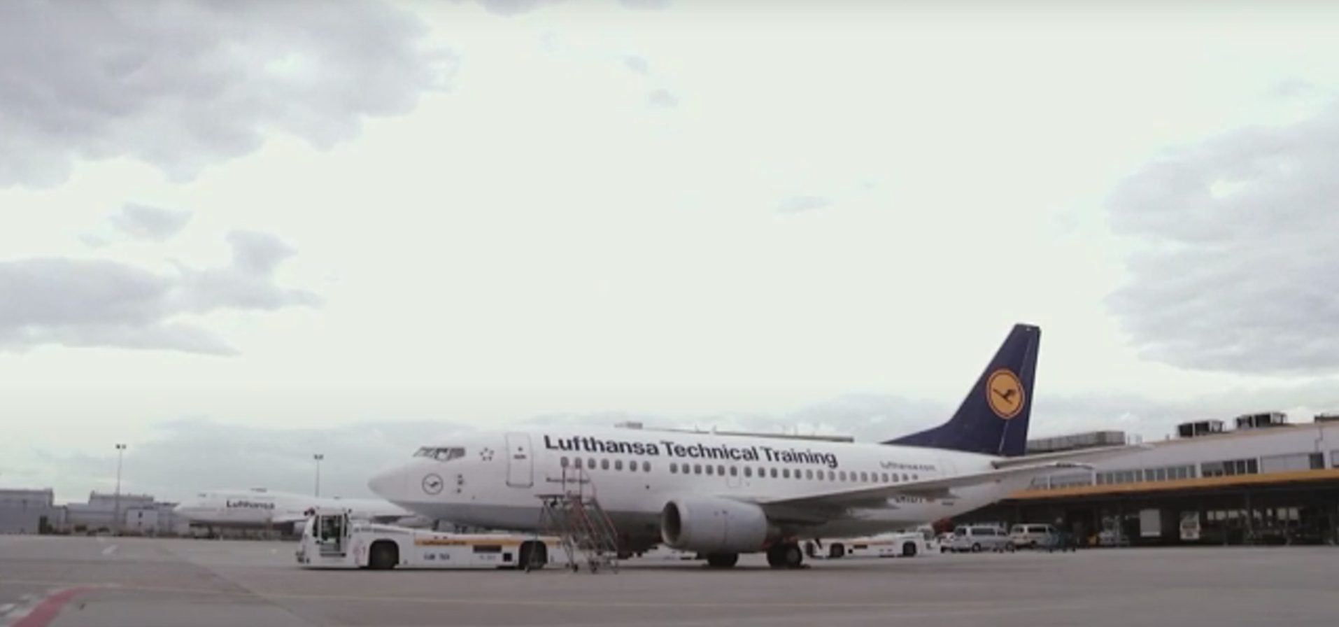 Airport Days LEOS 2015